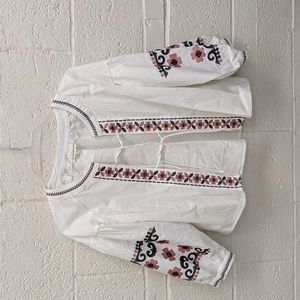 DEE Elly Rebecas Embroidered Top in White Boho, Floral, Beach, Puffed Sleeves